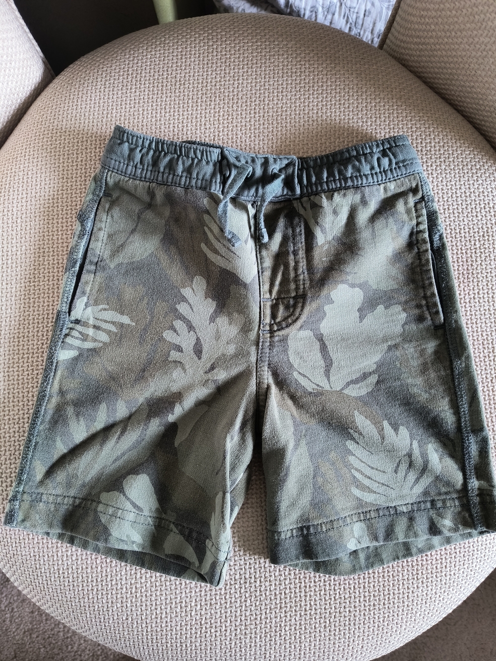 Tea Collection Olive Leaf Camo Pull-On Shorts